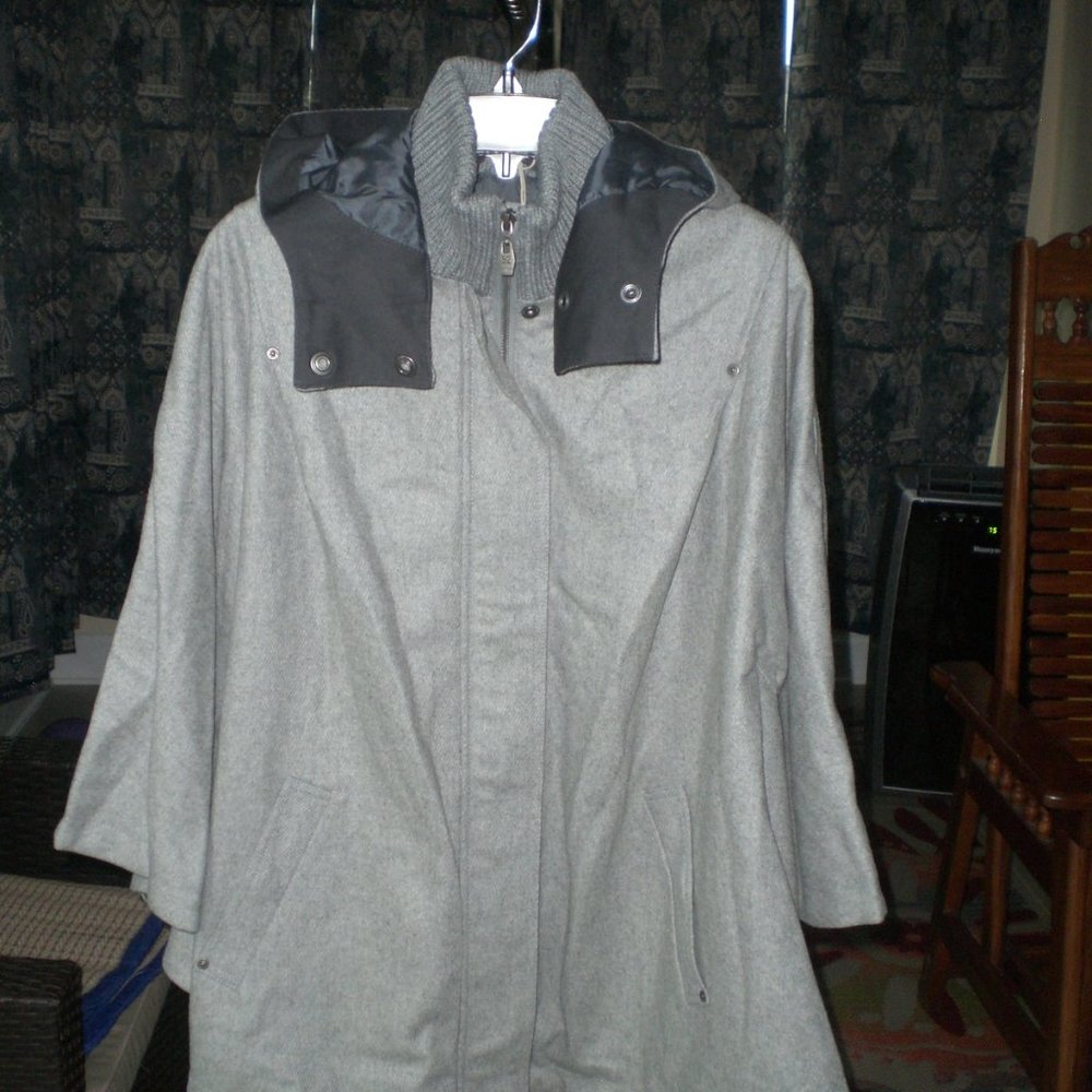 NWT Timeout Grey Poncho Cape Coat Jacket LARGE